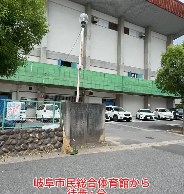 店舗の場所、駐車場が分かりづらく
